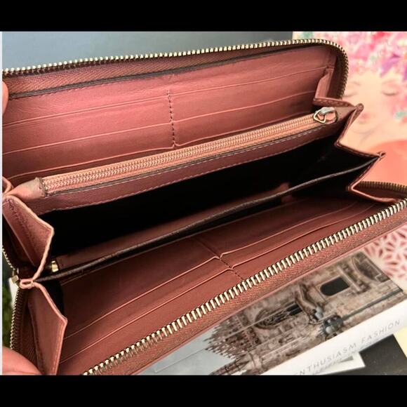 Gucci GG Guccissima Pink Leather Long Zip-a-round Wallet with GG Charm (GGXX036) - Picture 9 of 11